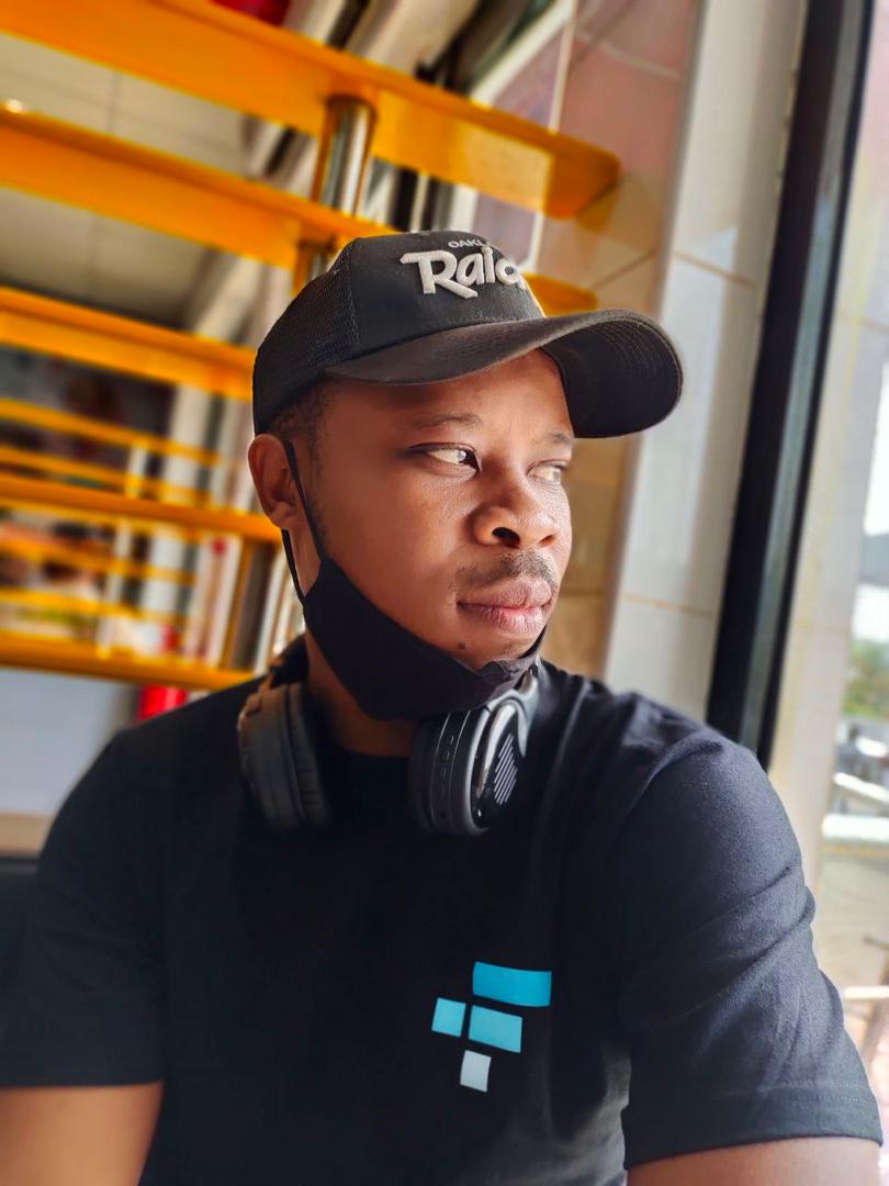 Samuel Stephen at blockchain conference